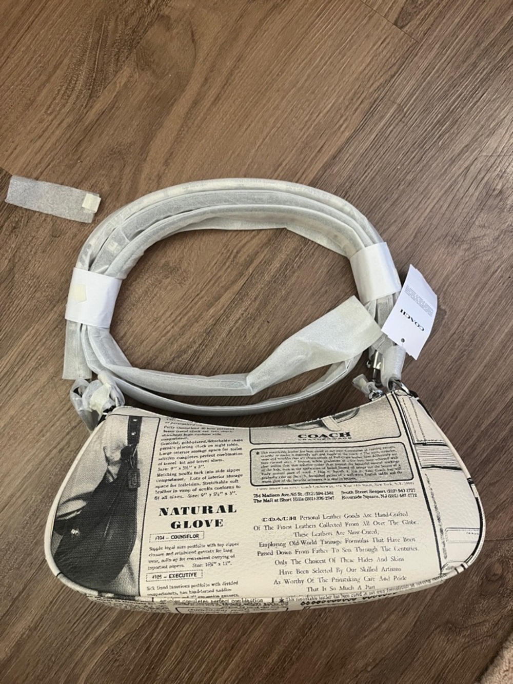 NWT Coach Ashton Shoulder Bag With Newspaper Print - Picture 7 of 7